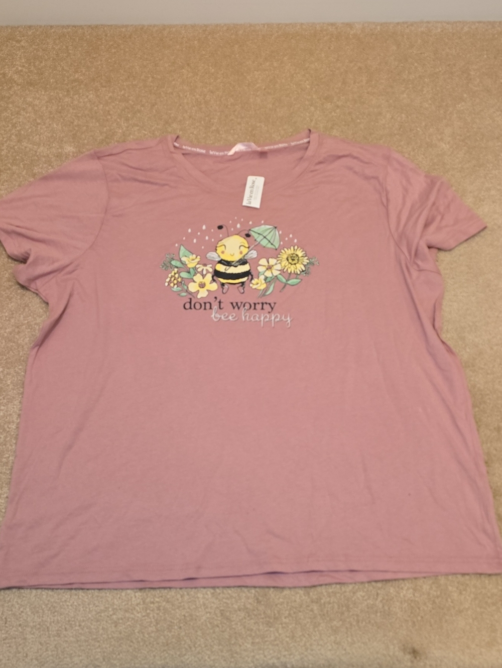 La Vie En Rose Pink Bee Graphic Short Sleeve Tee